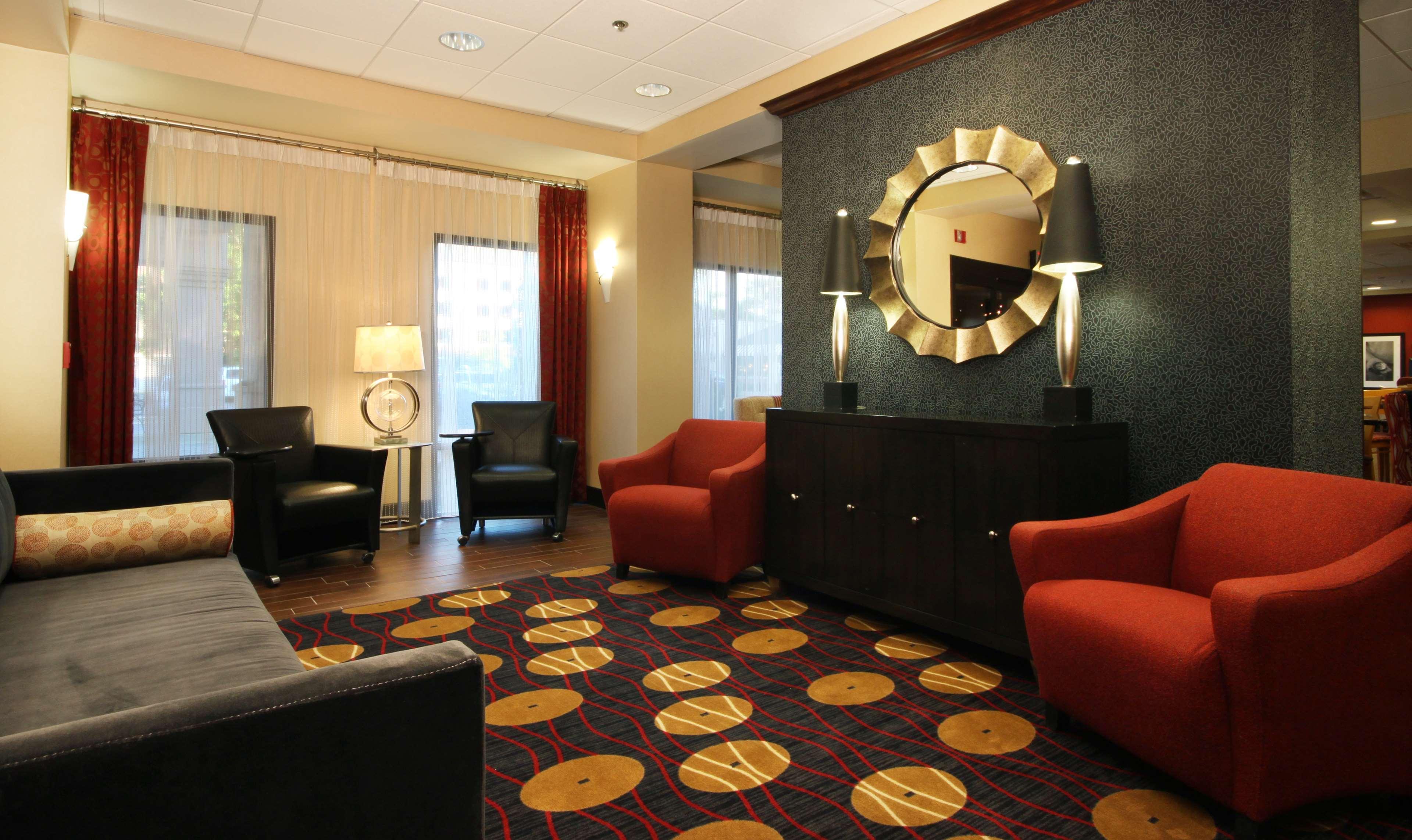 Hampton Inn Champaign/Urbana Екстер'єр фото