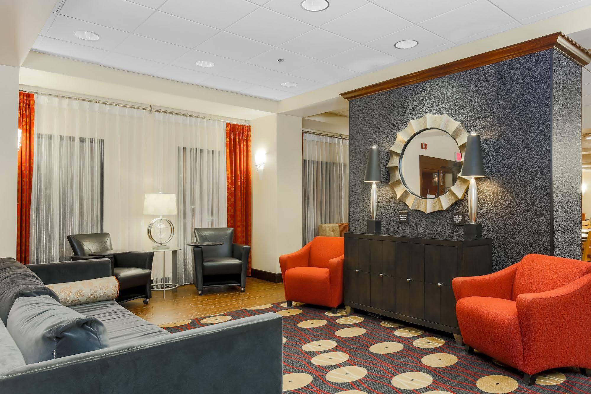 Hampton Inn Champaign/Urbana Екстер'єр фото